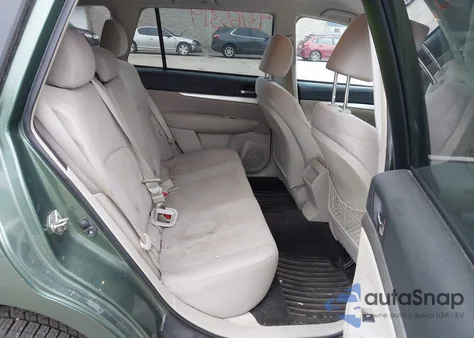 2013 Subaru Outback 2.5I Premium из США, поврежденный, VIN 4S4BRCBC9D3266947